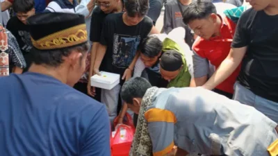 BRI BO Fatmawati Salurkan Paket Makanan Melalui Program BRI Peduli Jumat Berkah
