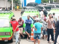 Didesak Sopir Angkot, Wali Kota Bogor Janji Tunda Peremajaan Armada dan Tindak Humanis